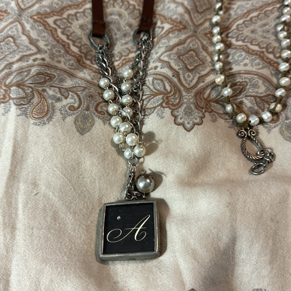 Two Jewel Kade adjustable necklaces, Pendant, and Earrings - Picture 2 of 8